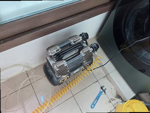 상록구 누수탐지 천장 얼룩과 벽지 들뜸이 발생한 누수 현장