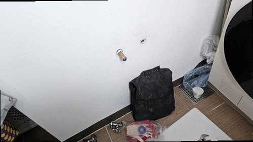 중랑구 누수탐지 안방 벽면에 번진 물자국과 주변 보양 상태