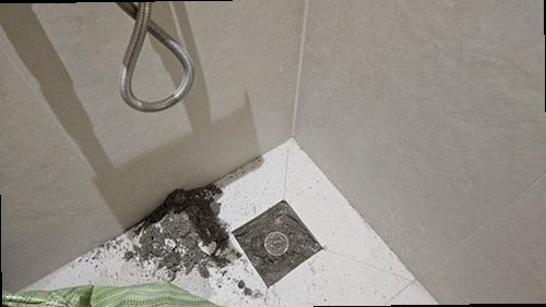 연수구 누수탐지 욕실 천장 얼룩과 누수 피해 상태