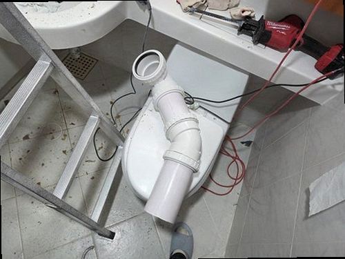과천 누수탐지 욕실 주변과 수도계량기를 확인하는 누수 점검 현장