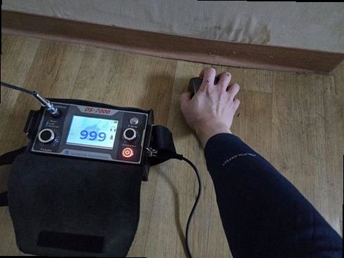 송파구 누수탐지 배관 압력 검사와 청음 탐지를 진행하는 현장