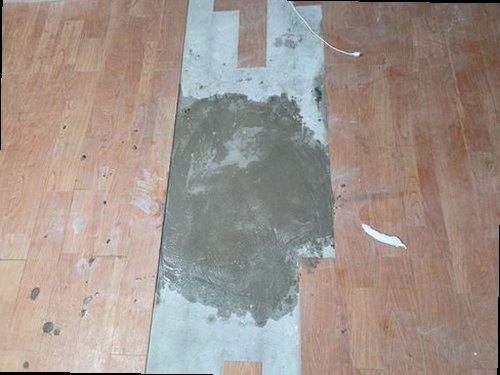 서해구·검단구 누수탐지 천장 누수 흔적과 배관 점검 위치를 비교하는 현장 진단 이미지