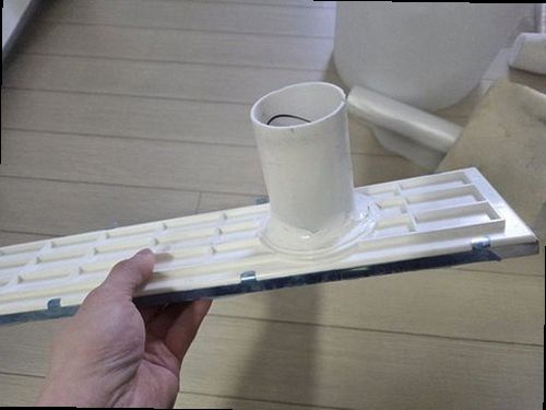평택 누수탐지 수도계량기 별침과 배관 압력계를 비교하는 누수 점검 현장