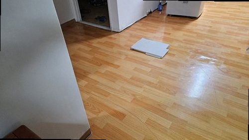 소사구 누수탐지 가스 탐지와 청음 탐지를 진행하는 누수 점검 장면