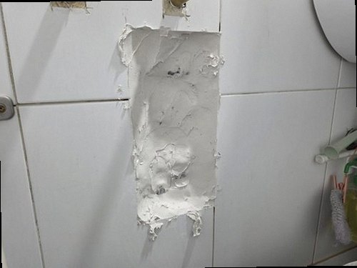 파주 누수탐지 수도계량기 별침과 실내 누수 흔적을 확인하는 현장