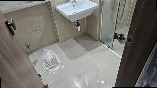 파주 누수탐지 수도계량기 별침과 누수 점검 위치를 확인하는 모습