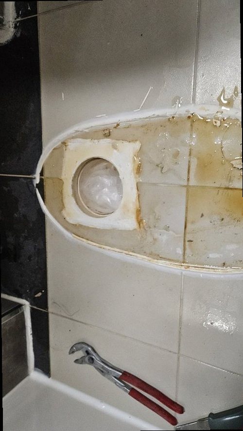 계양구 누수탐지 수도계량기 별침과 욕실 천장 누수 흔적을 확인하는 현장