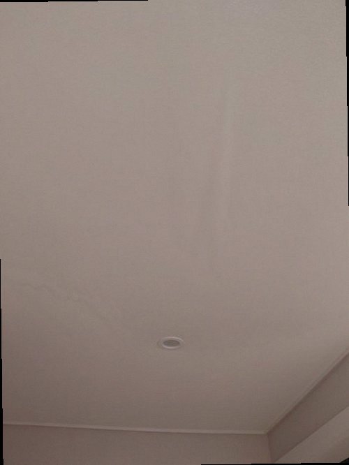 계양구 누수탐지 천장과 벽면의 누수 흔적을 확인하는 모습