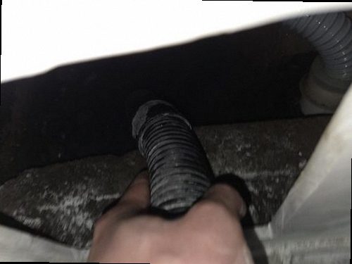 수정구 누수탐지 싱크대 하부장과 수도계량기를 확인하는 현장 점검